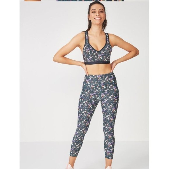 Searching for: Cotton On Body Gym Set